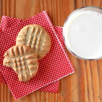 Como assar biscoitos perfeitos e uma receita de cookies de manteiga de amendoim
